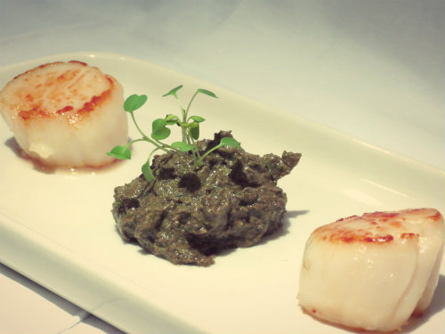Coquilles St Jacques au pesto de noix et champignons